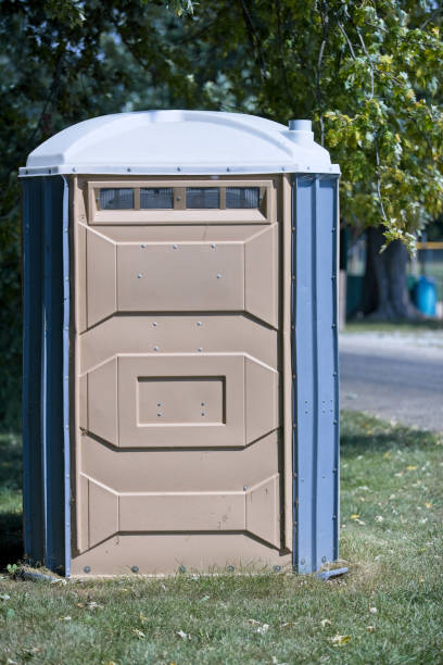  Hiawatha, KS Porta Potty Rental Pros